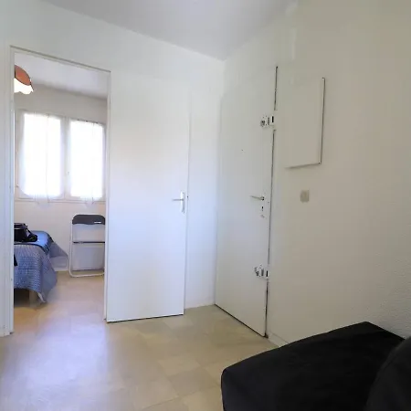 Appartement Avec Piscine, Parking - 4 Pers. - Fr-1-559-14